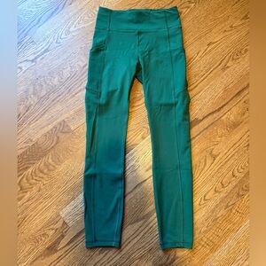 Lululemon Wunder Train leggings. Size 4.
